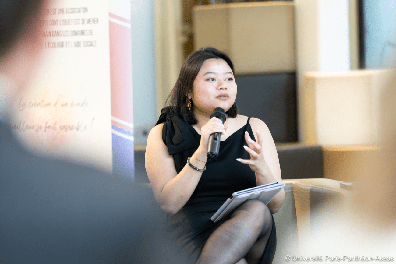 Portrait de Viriya CHIP, étudiante en Master Management parcours Conseil et Recherche en Organisation et créatrice de STARSET, application mobile de jobbing.